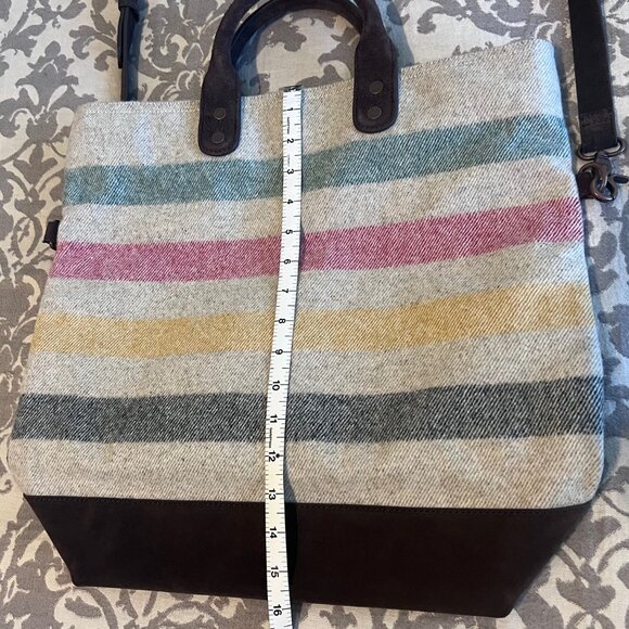 Pendleton Tote Bag * Leather & Wool * Multi-colored Stripes - Picture 4 of 12